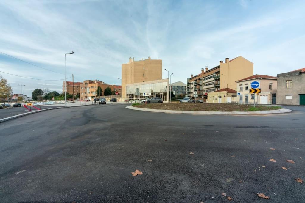 Modern Studio Near Metro Station Senhora da Hora Zewnętrze zdjęcie